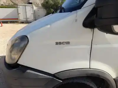 Recambio de automóvil de segunda mano de ALETA DELANTERA IZQUIERDA para IVECO DAILY IV FURGÓN  referencias OEM IAM 5801352974  