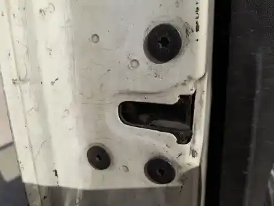 Recambio de automóvil de segunda mano de CERRADURA PUERTA DELANTERA IZQUIERDA para IVECO DAILY IV FURGÓN  referencias OEM IAM 500314255  