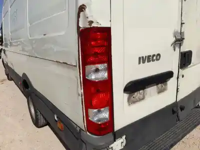 Gebrauchtes Autoersatzteil rückleuchte außen links zum iveco daily iv furgón 35c12 v, 35c12 v/p, 35s12 v, 35s12 v/p oem-iam-referenzen 69500591