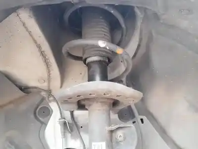 Pezzo di ricambio per auto di seconda mano Ammortizzatore Anteriore Sinistro per NISSAN JUKE (F15) 1.5 DCI Riferimenti OEM IAM   