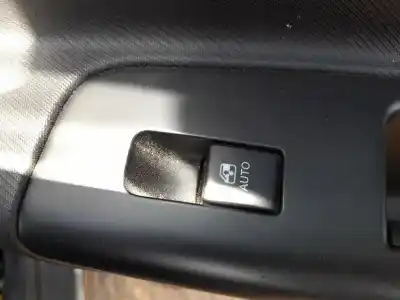 Автозапчастина б/у управління склами задніх правіх для KIA CEE'D FASTBACK (ED) 1.6 CRDI 90 Посилання на OEM IAM 935751H000EQ  