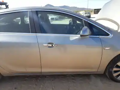 Автозапчасти б/у дверь передняя правая за opel astra j sedán 1.4 turbo (69) ссылки oem iam 13330766