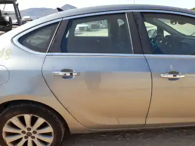 Автозапчасти б/у дверь задняя правая за opel astra j sedán 1.4 turbo (69) ссылки oem iam 13285611