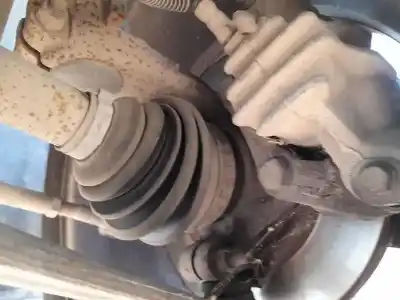 Автозапчастина б/у передній лівий культ для PEUGEOT 206 FASTBACK (2A/C) 2.0 HDI 90 Посилання на OEM IAM 364657  