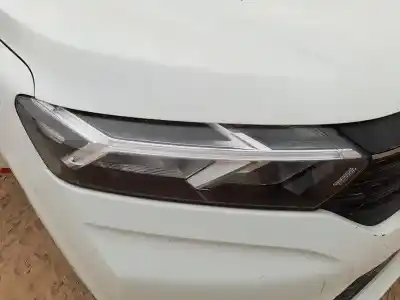 Piesă de schimb auto la mâna a doua FAR DREAPTA pentru DACIA SANDERO III  Referințe OEM IAM 260106343R  