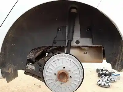 Автозапчасти б/у задняя левая колесная арка за renault clio v (b7_) 1.0 lpg (b7mt) ссылки oem iam 767497372r