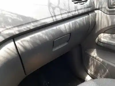 Автозапчасти б/у бардачок за ford focus ii sedán (db_, fch, dh) 1.6 ссылки oem iam 1539795