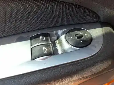 Pezzo di ricambio per auto di seconda mano INTERRUTTORE ALZACRISTALLI ANTERIORE SINISTRO per FORD FOCUS II (DA_, HCP, DP)  Riferimenti OEM IAM 1430007  