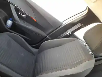 Автозапчастина б/у ПЕРЕДНЕ ПРАВЕ СИДІЛО для PEUGEOT 2008 II (UD_, US_, UY_, UK_) 1.2 PURETECH 100 Посилання на OEM IAM   
