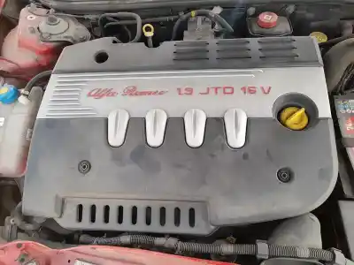 Автозапчасти б/у КРЫШКА ДВИГАТЕЛЯ за ALFA ROMEO GT (937_) 1.9 JTD (937CXN1B) ссылки OEM IAM 735420750  