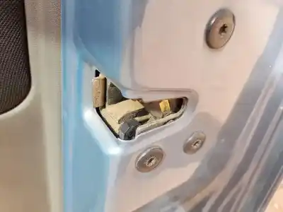 Second-hand car spare part FRONT RIGHT DOOR LOCK for RENAULT SCÉNIC II (JM0/1_) 1.5 DCI (JM1E, JM16) OEM IAM references 8200119121  