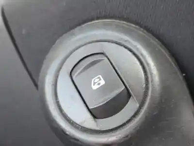 Автозапчастина б/у передній правий віконний вимикач для renault megane ii ranchera familiar (km0/1_) 1.5 dci (km1f) посилання на oem iam 8200315013