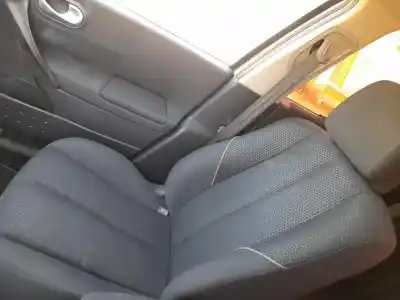 Автозапчасти б/у СИДЕНЬЕ ПРАВОЕ ПЕРЕДНЕЕ за RENAULT MEGANE II RANCHERA FAMILIAR (KM0/1_) 1.5 DCI (KM1F) ссылки OEM IAM   