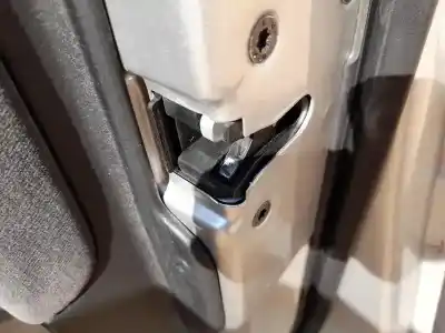 Автозапчастина б/у замок передній праві двері для volvo s80 i (184) 2.4 посилання на oem iam 30699748  