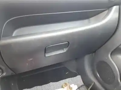 Pezzo di ricambio per auto di seconda mano SCATOLA DI GUANTI per MITSUBISHI MIRAGE / SPACE STAR VI FASTBACK (A0_A) 1.2 Riferimenti OEM IAM 8006A304HA  