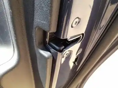 Peça sobressalente para automóvel em segunda mão FECHADURA DA PORTA TRASEIRA DIREITA por MERCEDES-BENZ CLASE C (W206) C 300 de (206.208) Referências OEM IAM A0997308401  