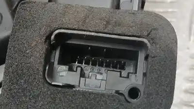 Pièce détachée automobile d'occasion serrure de porte avant gauche pour skoda octavia iii combi (5e5, 5e6) 1.5 tsi g-tec références oem iam 5tb837015c  