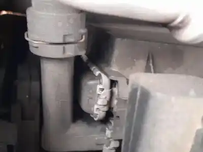 Pezzo di ricambio per auto di seconda mano RADIATORE D ACQUA per SKODA OCTAVIA III COMBI (5E5, 5E6) 1.5 TSI G-TEC Riferimenti OEM IAM 5Q0121251GQ  