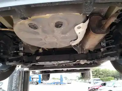 Peça sobressalente para automóvel em segunda mão charrió / suporte de eixo de trás por citroen c3 iii (sx) 1.2 vti 82 referências oem iam 1607197380