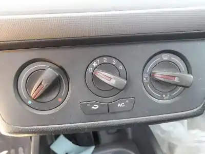 Автозапчастина б/у контроль опалення / кондиціонації для SEAT IBIZA IV (6J5, 6P1) 1.6 TDI Посилання на OEM IAM 6J0820045A  