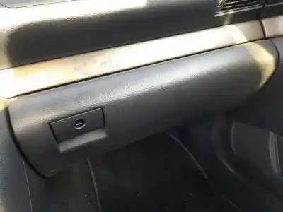 Peça sobressalente para automóvel em segunda mão Porta Luvas por AUDI A4 B5 (8D2) 1.8 T Referências OEM IAM 8D1858142A  
