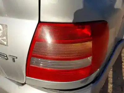 Peça sobressalente para automóvel em segunda mão Farolim Traseiro Direito por AUDI A4 B5 (8D2) 1.8 T Referências OEM IAM 8D0945112A  