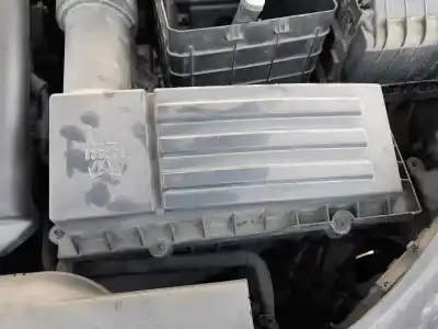 İkinci el araba yedek parçası HAVA FİLTRESİ DESTEĞİ için VOLKSWAGEN GOLF V (1K1) 1.9 TDI OEM IAM referansları 3C0129607BD  