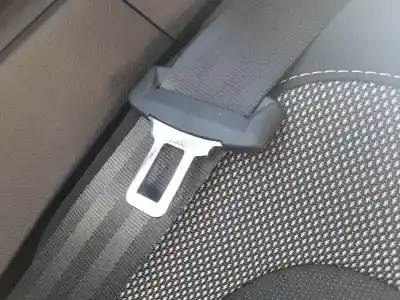 Recambio de automóvil de segunda mano de CINTURON SEGURIDAD TRASERO DERECHO para DACIA SANDERO III 1.0 TCE 100 ECO-G referencias OEM IAM 888413711R  