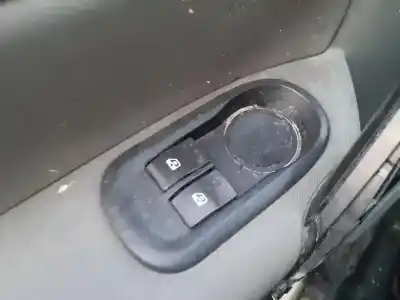 Автозапчасти б/у выключатель левого переднего окна за RENAULT KANGOO / GRAND KANGOO II (KW0/1_) 1.5 DCI 70 (KW0V, KW0A) ссылки OEM IAM 8200476806  