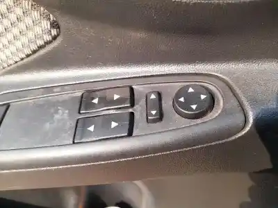 Tweedehands auto-onderdeel linker voorruit schakelaar voor fiat stilo multi wagon (192_) 1.9 jtd oem iam-referenties 735400637