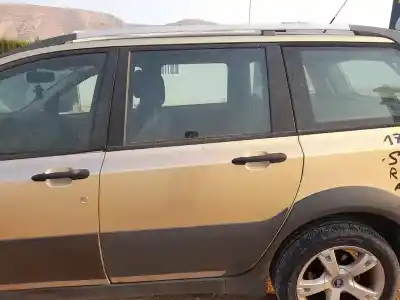 Tweedehands auto-onderdeel deur links achter voor fiat stilo multi wagon (192_) 1.9 jtd oem iam-referenties 51736484