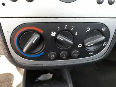 Автозапчастина б/у контроль опалення / кондиціонації для opel corsa c (x01) 1.2 (f08, f68) посилання на oem iam 9196202