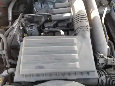 Second-hand car spare part air filter support for seat leon (5f1) 1.4 tsi oem iam references 04e129611ak