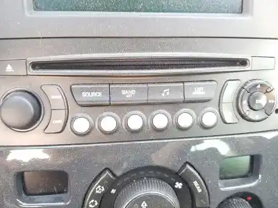 Peça sobressalente para automóvel em segunda mão Sistema De áudio / Rádio Cd por PEUGEOT 5008 (0U_, 0E_) 1.2 Referências OEM IAM 16093740XT  