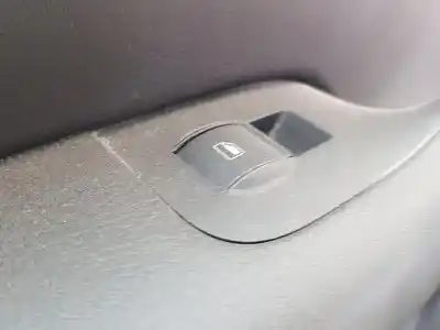 Автозапчасти б/у управление задними левыми стеклами за seat exeo (3r2) 2.0 tdi ссылки oem iam 8e0959855a5pr