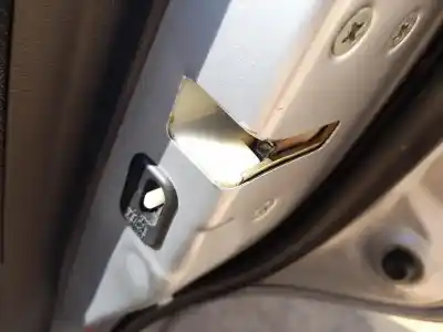 Peça sobressalente para automóvel em segunda mão  por HONDA CIVIC VII HATCHBACK (EU, EP, EV)  Referências OEM IAM 72610S6A003   Peça sobressalente para automóvel em segunda mão  por HONDA CIVIC VII HATCHBACK (EU, EP, EV)  Referências OEM IAM 72610S6A003