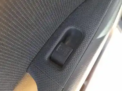 Peça sobressalente para automóvel em segunda mão botão / interruptor elevador vidro traseiro esquerdo por honda civic vii hatchback (eu, ep, ev) 1.6 i (ep2, eu8, eu6) referências oem iam 35760s6a003za Peça sobressalente para automóvel em segunda mão botão / interruptor elevador vidro traseiro esquerdo por honda civic vii hatchback (eu, ep, ev) 1.6 i (ep2, eu8, eu6) referências oem iam 35760s6a003za