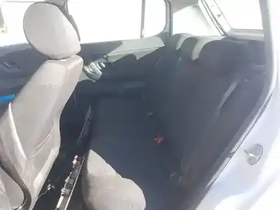 Автозапчастина б/у задні сидіння для SKODA FABIA II (542) 1.2 12V Посилання на OEM IAM   