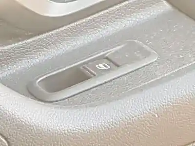 Автозапчасти б/у выключатель переднего правого окна за skoda fabia ii (542) 1.2 12v ссылки oem iam 5j0959855reh