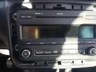 Автозапчасти б/у аудиосистема / радио cd за skoda fabia ii (542) 1.2 12v ссылки oem iam 5j0035161g