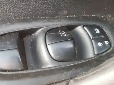 Автозапчасти б/у ВЫКЛЮЧАТЕЛЬ ЛЕВОГО ПЕРЕДНЕГО ОКНА за NISSAN QASHQAI II SUV (J11, J11_)  ссылки OEM IAM 25401HV02B  