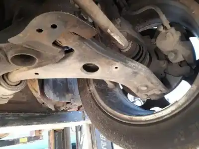 Автозапчастина б/у передній лівий нижний рычаг підвіски для FORD C-MAX (DM2) 1.6 Посилання на OEM IAM 1570285  