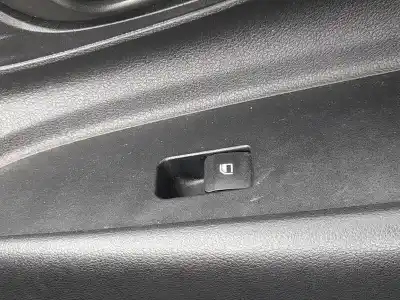 Peça sobressalente para automóvel em segunda mão botão / interruptor elevador vidro dianteiro direito por hyundai i20 iii (bc3, bi3) 1.0 t-gdi referências oem iam 93581q00004x
