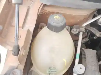 Second-hand car spare part coolant expansion tank for renault captur i (j5_, h5_) 1.2 tce 120 oem iam references 217104354r