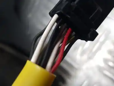 Second-hand car spare part right rearview mirror for renault captur i (j5_, h5_) 1.2 tce 120 oem iam references 963010497r   Second-hand car spare part right rearview mirror for renault captur i (j5_, h5_) 1.2 tce 120 oem iam references 963010497r