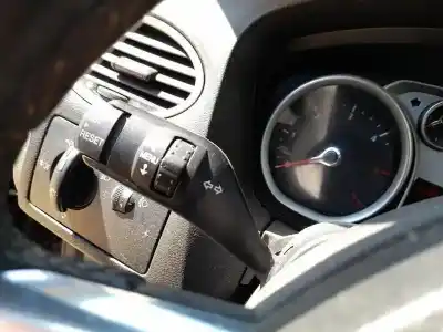 Pezzo di ricambio per auto di seconda mano Comando Pulito per FORD FOCUS II TURNIER (DA_, FFS, DS) 2.0 TDCI Riferimenti OEM IAM 1362588  1362588 LUCES    1350067 LIMPIA
