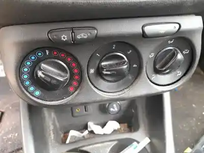 Автозапчасти б/у ОТОПЛЕНИЕ / КОНДИЦИОНИРОВАНИЕ ВОЗДУХА за OPEL CORSA E (X15)  ссылки OEM IAM 39021463  