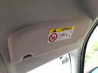 Pezzo di ricambio per auto di seconda mano parasole destro per citroen c4 cactus 1.2 vti 82 riferimenti oem iam 98115412bj