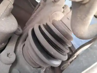 Pezzo di ricambio per auto di seconda mano trasmissione anteriore destra per citroen c4 cactus 1.2 vti 82 riferimenti oem iam 9677476680  