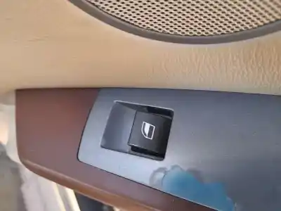 Second-hand car spare part Rear Right Power Window Switch for BMW 7 (E65, E66, E67) 730 D OEM IAM references 61318379597  